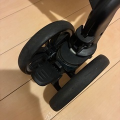 美品】コンビ スゴカル α エッグショックAWグレージュ＋新品ディズニーレインカバー付きの画像