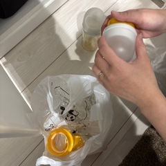 調乳じょーず、除菌じょーず、哺乳瓶ケース、哺乳瓶などの画像