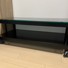 ガラステーブル　テレビ台の画像