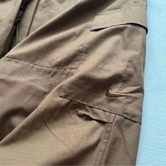 新品未使用 Nike ブラウン カーゴパンツ ナイキの画像