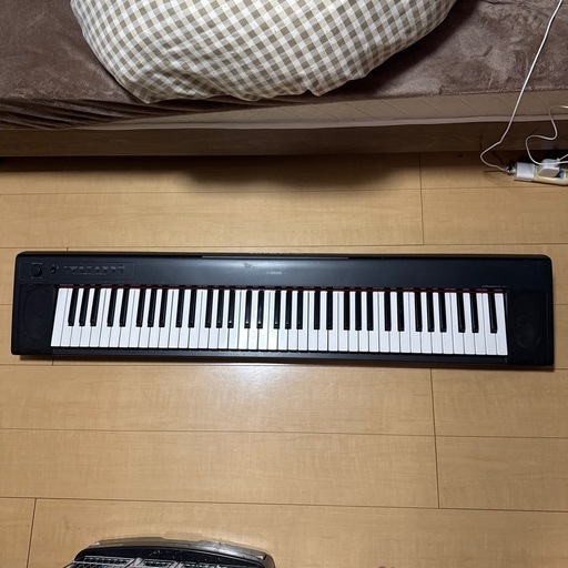 YAMAHA 電子ピアノ 譜面台付き
