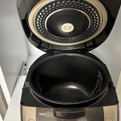 炊飯器の画像