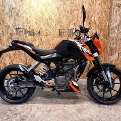 【現車確認大歓迎!!／即納可能!!🙆🏽🔥】在庫有◎珍しく入庫しましたKTMのDUKE200です!!の画像