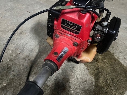 カワサキ　草刈機　刈払機　TG25