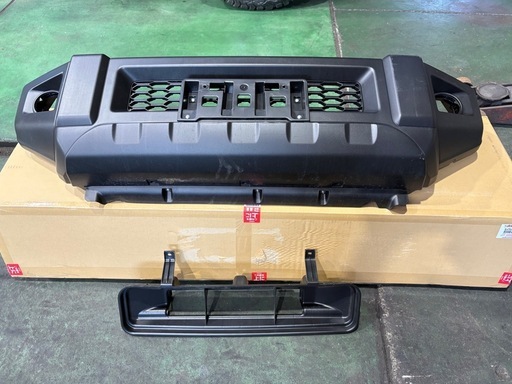 64ジムニーXC  フロントバンパー新車外し品