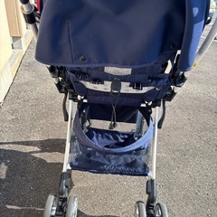 【引渡し済】アップリカ　ベビーカー　ネイビーの画像