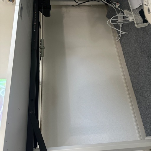 昇降デスク　140✖️60センチ　　　　