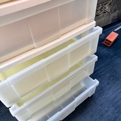 衣装ケースの画像