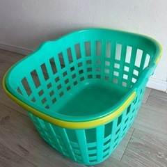 【完了♪感謝】お譲りします★洗濯カゴの画像