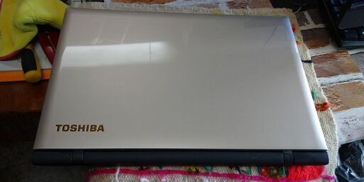 東芝　dynabook T67/TG　Core i5