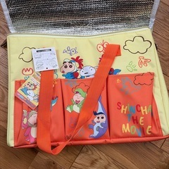 クレヨンしんちゃん　オラたちの恐竜日記　保冷バック
の画像