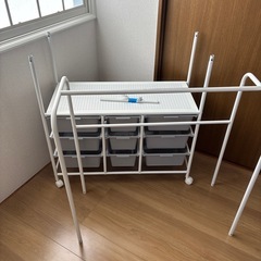 ハンガーラックの画像