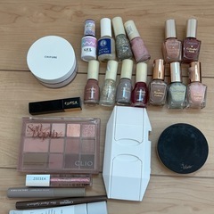 【3月末までの掲載】レディース服12点＋アクセサリー＋コスメの画像