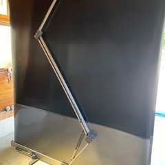 自立式プロジェクタースクリーンの画像