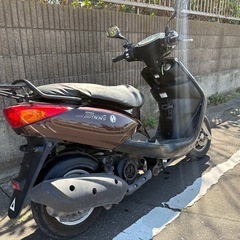 AXIS treat125の画像