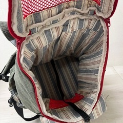 M【中古品】ペット キャリーバッグ リュック お散歩 自動リール付き カーキ色 防災グッズ 犬 猫 おでかけ キャリーリュックの画像