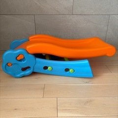 子ども用すべり台の画像