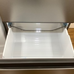 90分の無料軽トラック貸出サービス！【AQUA】4ドア冷蔵庫（AQR-V43E5）のご紹介です!の画像