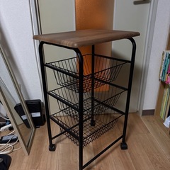 収納ワゴン・机ラックの画像