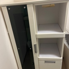 食器棚の画像