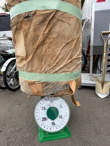 業務用 不織布 防草シート 除草シート 1巻 ほぼ未使用 65cm幅 全長不明 数百m 直径およそ50cm DIY 畑 ガーデニング 
