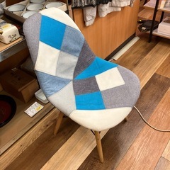 パッチワークチェア イームズ風の画像