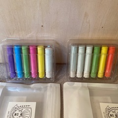 ⭐️美品⭐️ダストレスチョーク12本&黒板消し2サイズ★ダストレススクールシリーズ★の画像