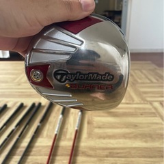  TaylorMade ゴルフクラブセットの画像