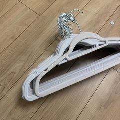 ハンガーラックの画像