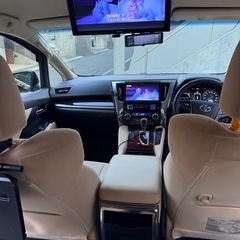 ヴェルファイア　ハイブリッド　4WD  車検R8/5 大画面EX11V 後席モニター HDMI付でYouTube視聴が可の画像