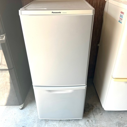 パナソニック ノンフロン冷凍冷蔵庫（品番：NR-B147W-S）138L 2015年製