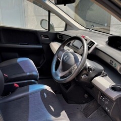 フリードハイブリッドジャストセレクションの画像