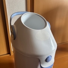 ピジョン オムツゴミ箱の画像