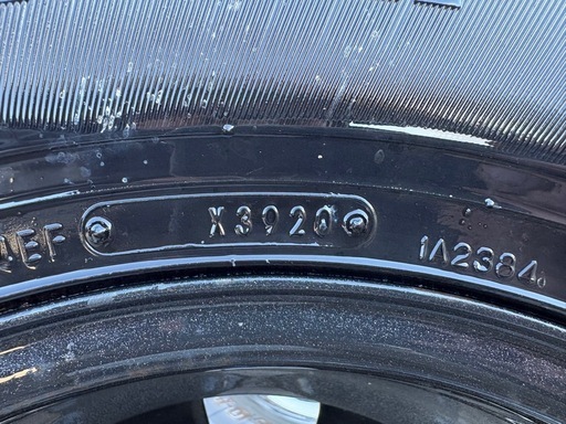 スタッドレス　265/70R15 ハイラックスに！イボあり