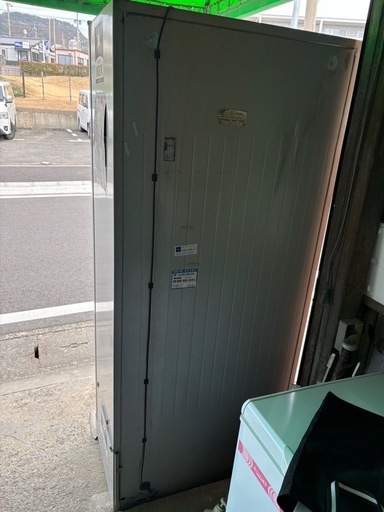 タバコ自動販売機