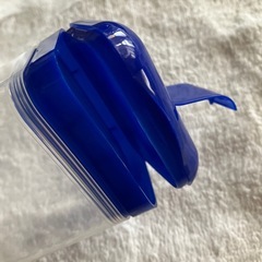 空の容器　フリスク　約4×6×10㎝の画像