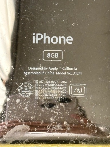 【2点でお得】iPhone 3G(8GB) ＆ iPod touch 第4世代(64GB) セット