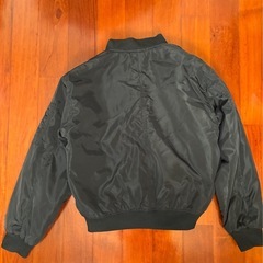 ブラック MA-1 ジャケットレディースMの画像