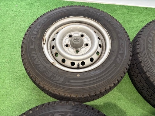 タウンエース スタッドレス 165/80R13 4本 2022年製 バリ溝