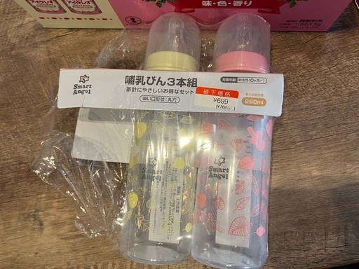 粉ミルク　アイクレオ3缶ほか