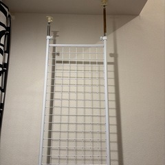 突っ張りパーティション　間仕切の画像