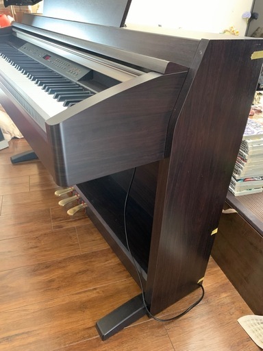 YAMAHA 電子ピアノ　写真ページ