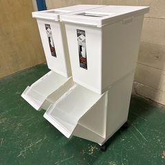 キャスター付きゴミ箱2個セットの画像