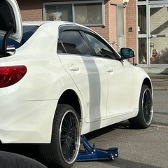 タイヤホイールの画像