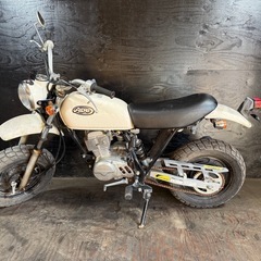 ★支払総額12.8万円★激安バイク続々入荷中！とにかく安い！ ホンダ エイプ50 白 AC16 人気のエイプ！ 激安50MT！ キャブ車！ カスタムベースに♪の画像