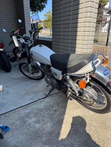 ヤマハ　SR400