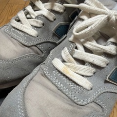 ニューバランス　スニーカー　23.5の画像