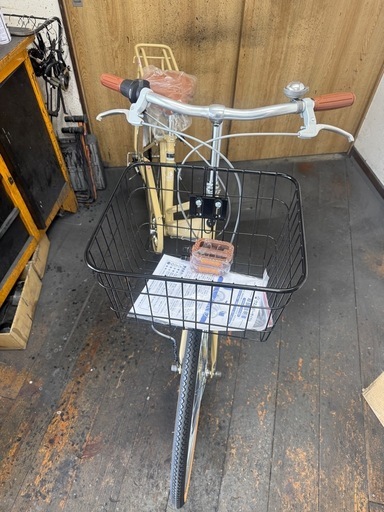新車　RINGO hush　27インチ　6段変速　LEDオートライト　カフェ