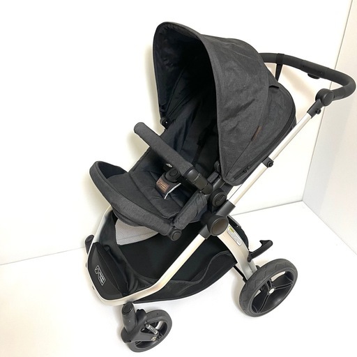 mountain buggy マウンテンバギー　ベビーカー　コスモポリタン　黒