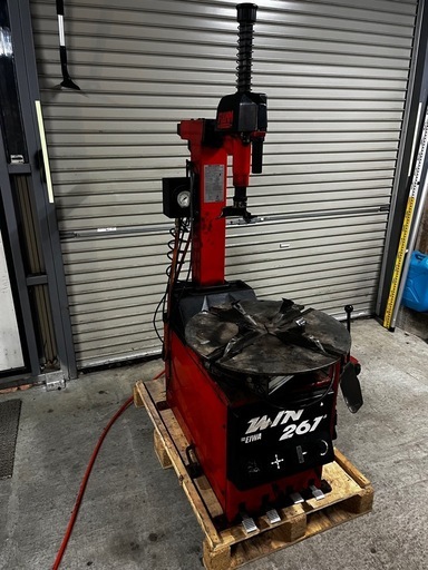 タイヤチェンジャー   タイヤ交換　バランサー　エアー工具　自動車　整備